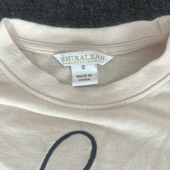 Fun novelty- sweatshirt. Size small - Picture 2 of 5